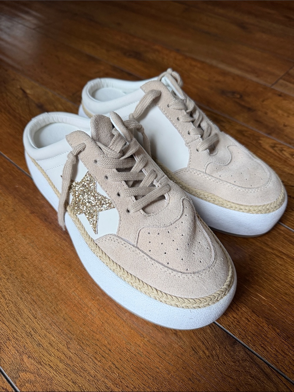Vintage Havana Beige Suede Platform Sneakers with Gold Glitter Star